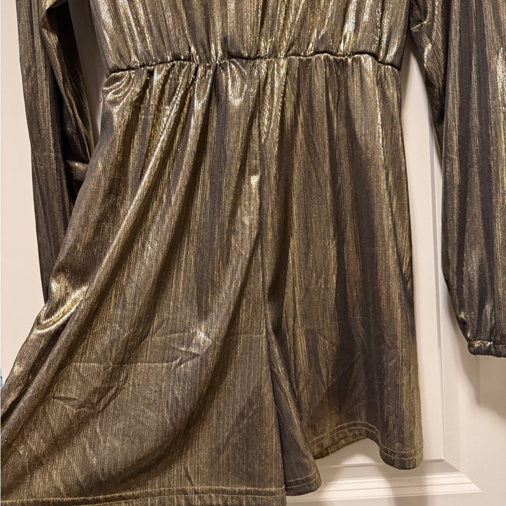 YOINS Metallic Gold‎ Long Sleeve Romper - Picture 7 of 10